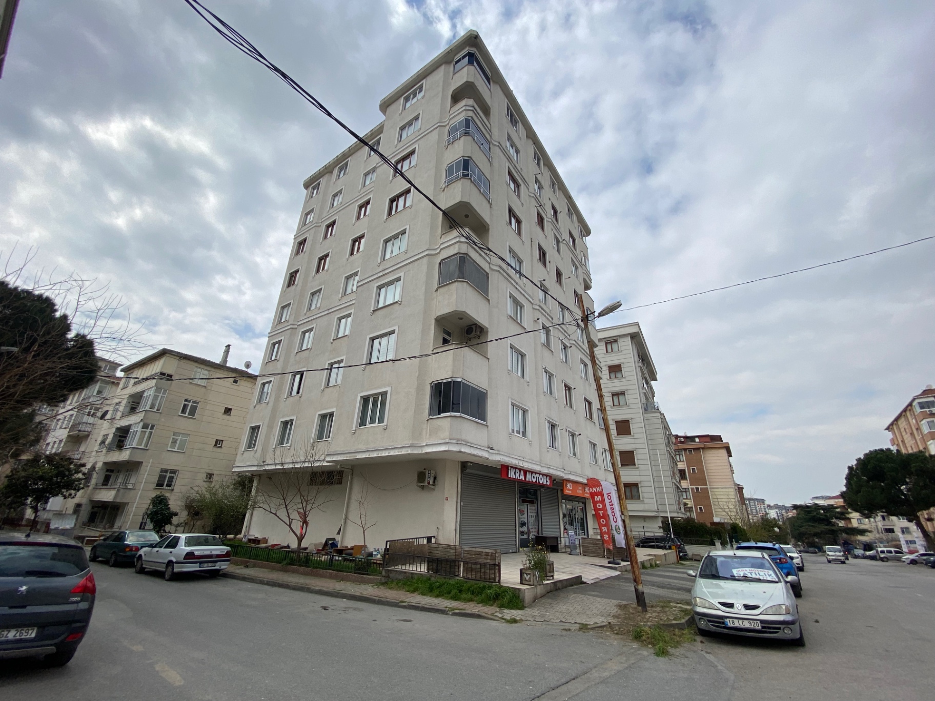 JETİZ DEN KİRALIK BAĞLARBAŞI MAHALLESİNDE GENİŞ FERAH 4+1 DAİRE