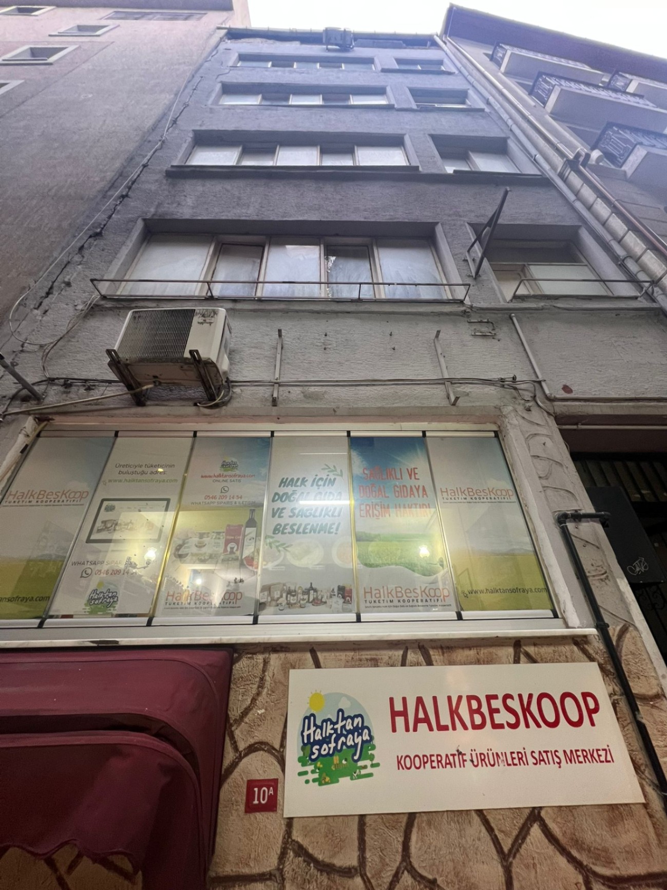 JETİZ DEN SATILIK TAKSİM İSTİKLALE 50 METRE DÜKKANLI BİNA