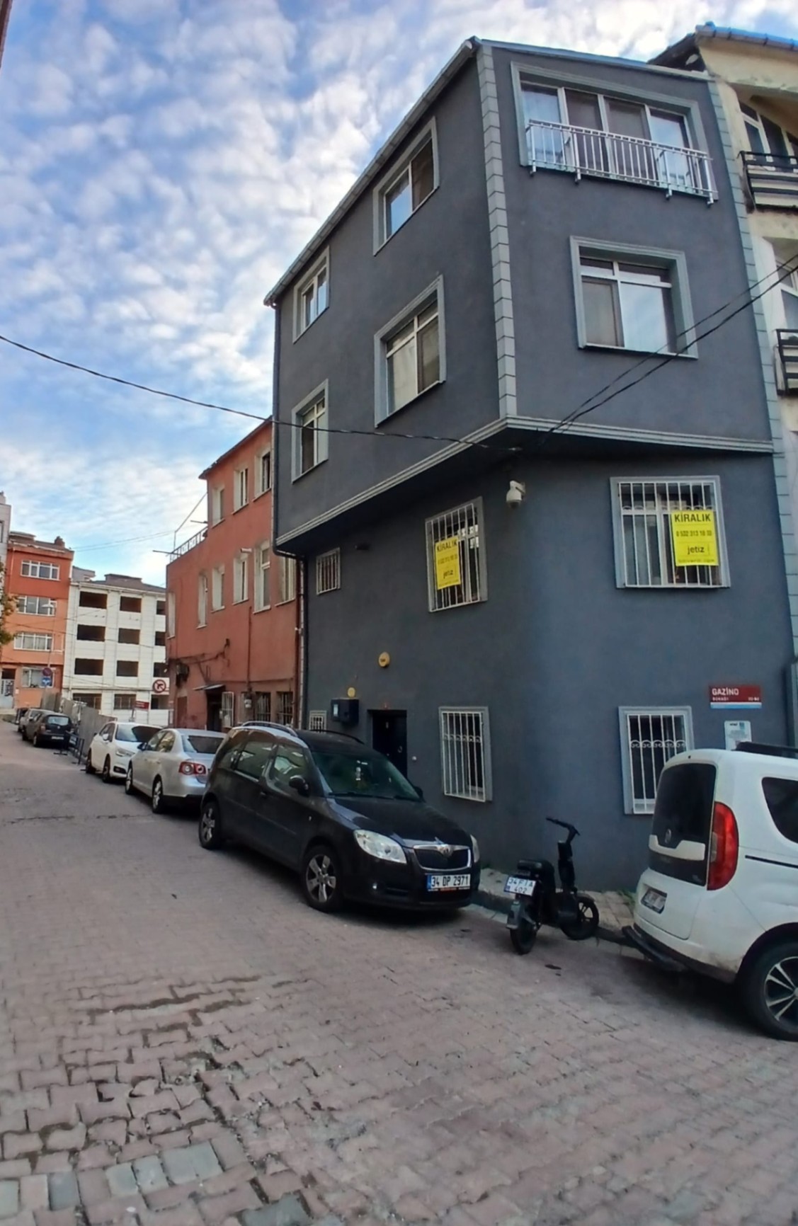 BEŞİKTAŞ MERKEZ ABBASAĞA 3 KATLI 3+1 AKILLI MÜSTAKİL EV / BİNA